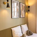 Апартаменты Stylish & Cozy Air-conditioned