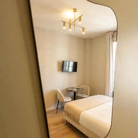 Stylish & Cozy Air-conditioned